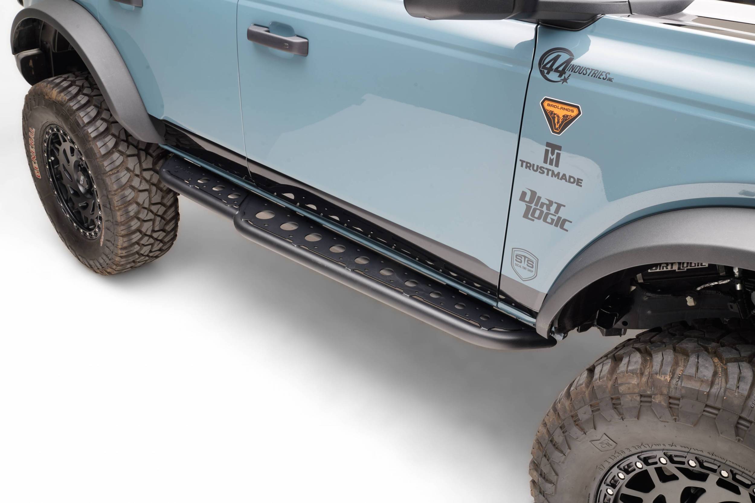 ZROADZ OFF ROAD PRODUCTS - 2021-2026  Ford Bronco Rock Slider Side Steps, TrailX.R3 Series, 4 Door Models, Part # Z745601 - Image 1